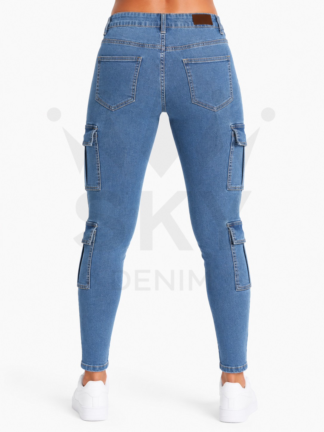 CURVY 13