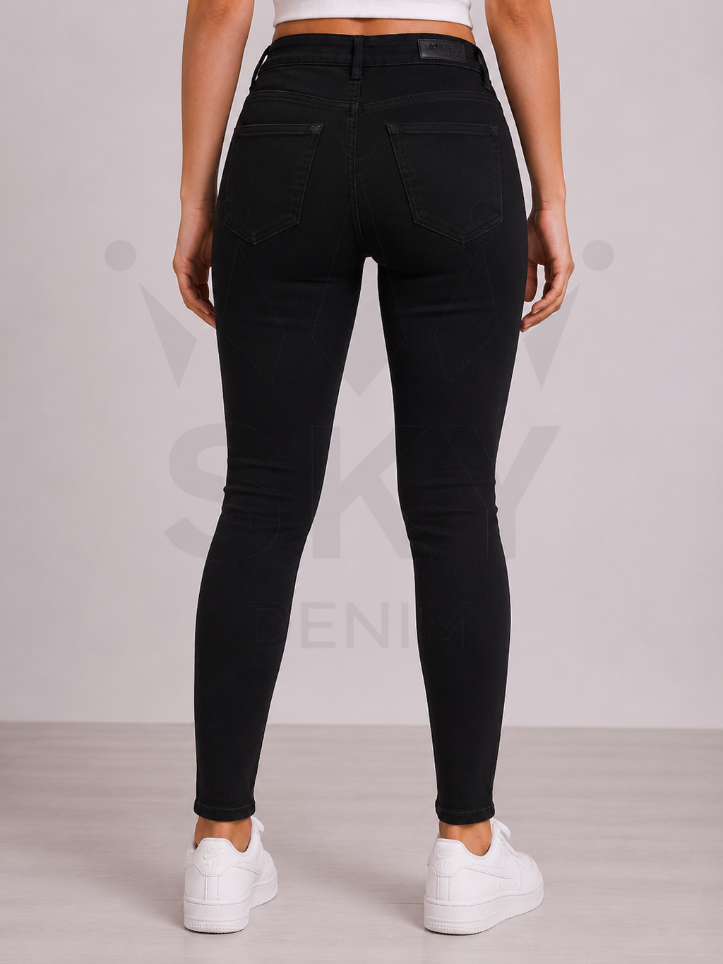 PEDRERIA SKINNY NEGRO CLASICO